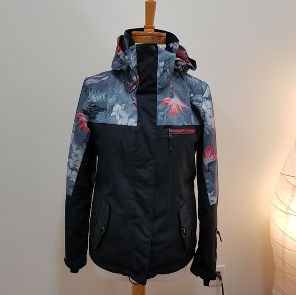 Roxy Jackets & Blazers - Roxy snowboard jacket